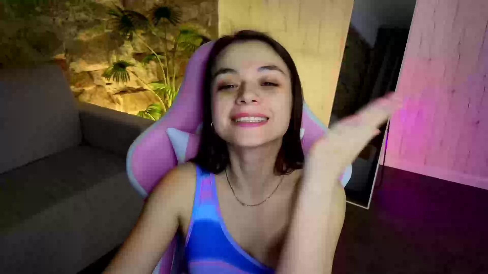 Model - Kim Bless petite