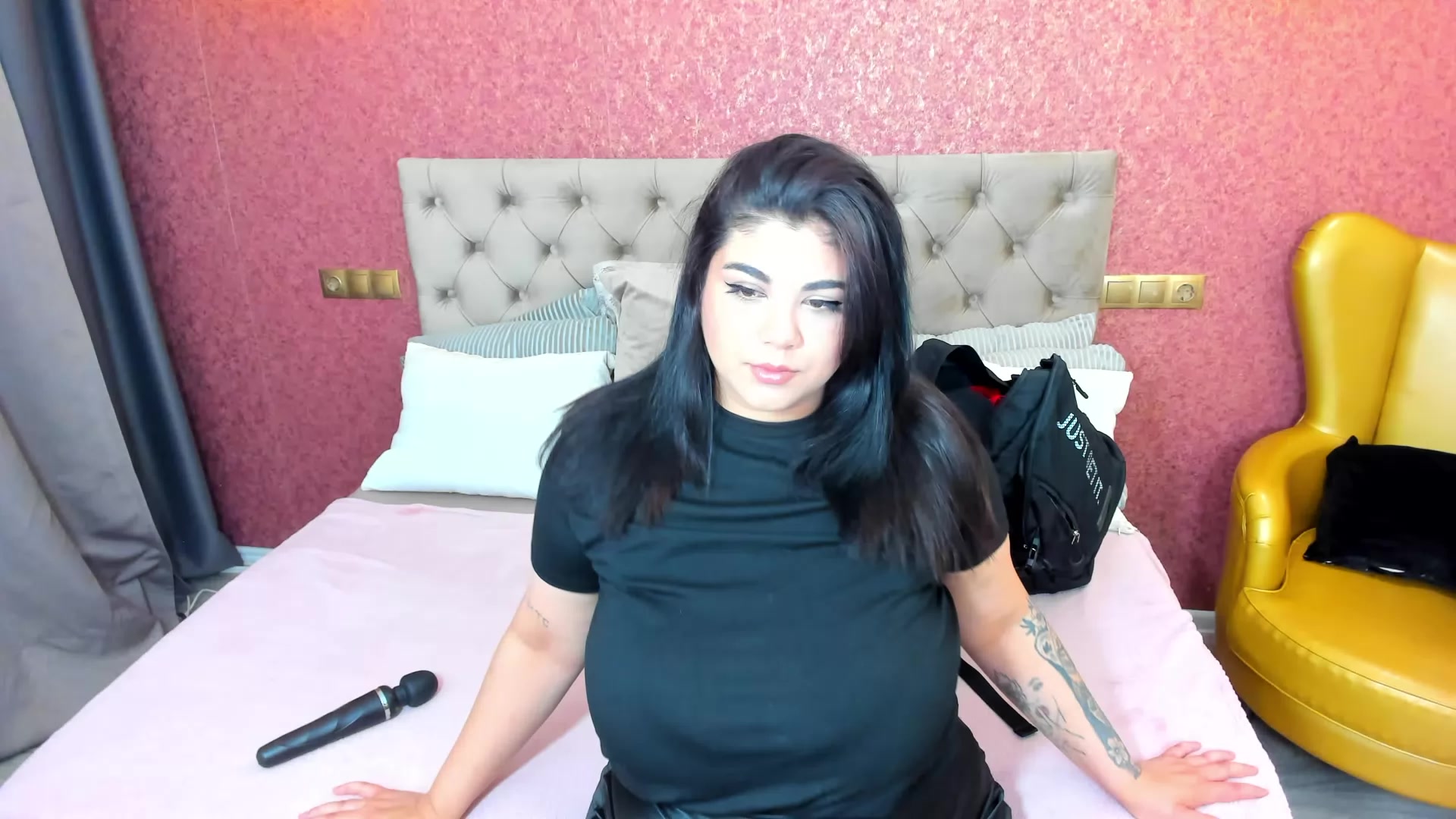 Model - Spicy Carla blowjob