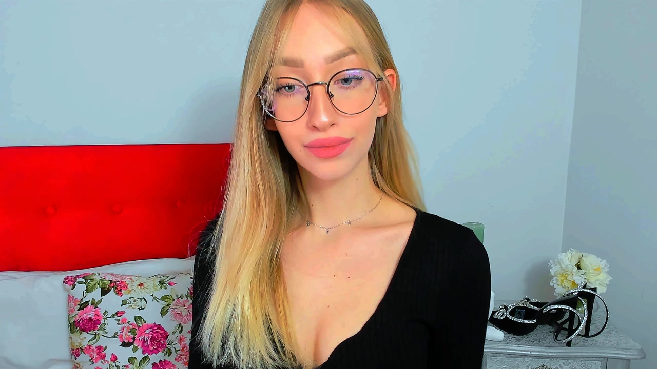 Model - SandraHot sexy