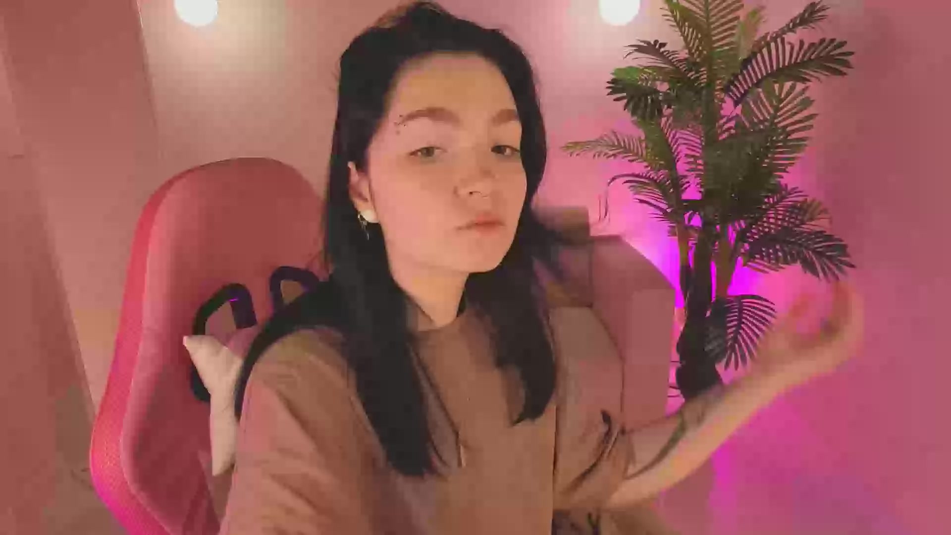 Model - Linda blowjob