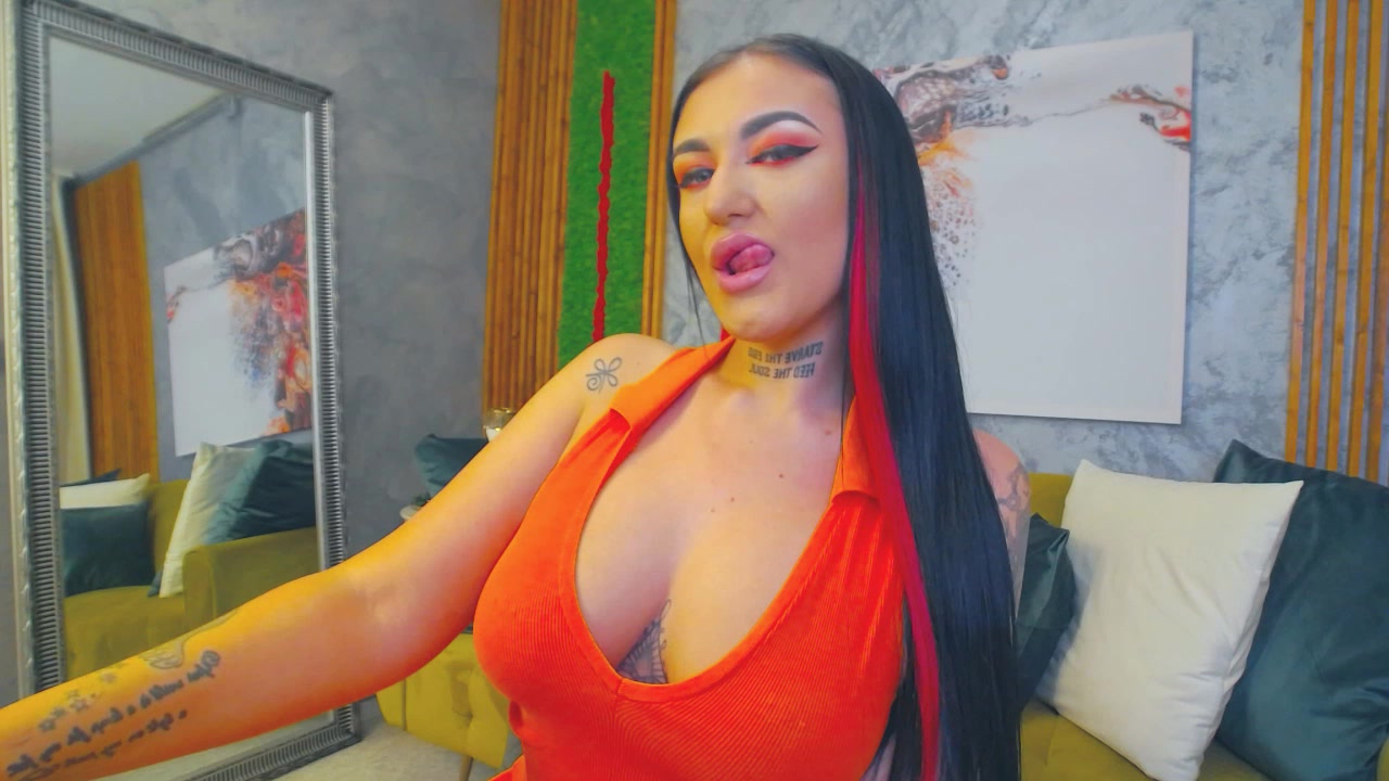 Model - QyanaEnyo longlegs