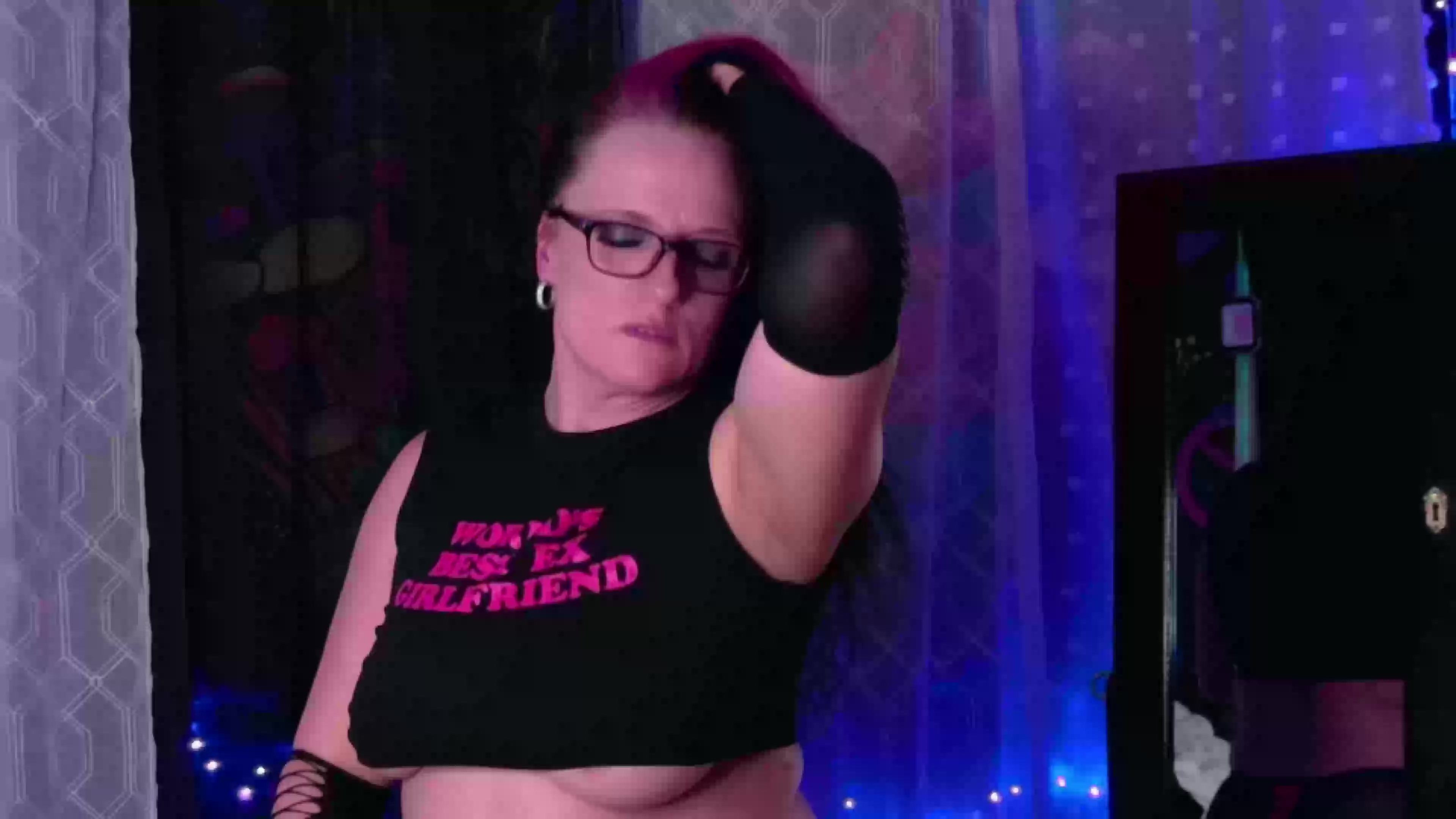 Model - A.J Buttons Mistress