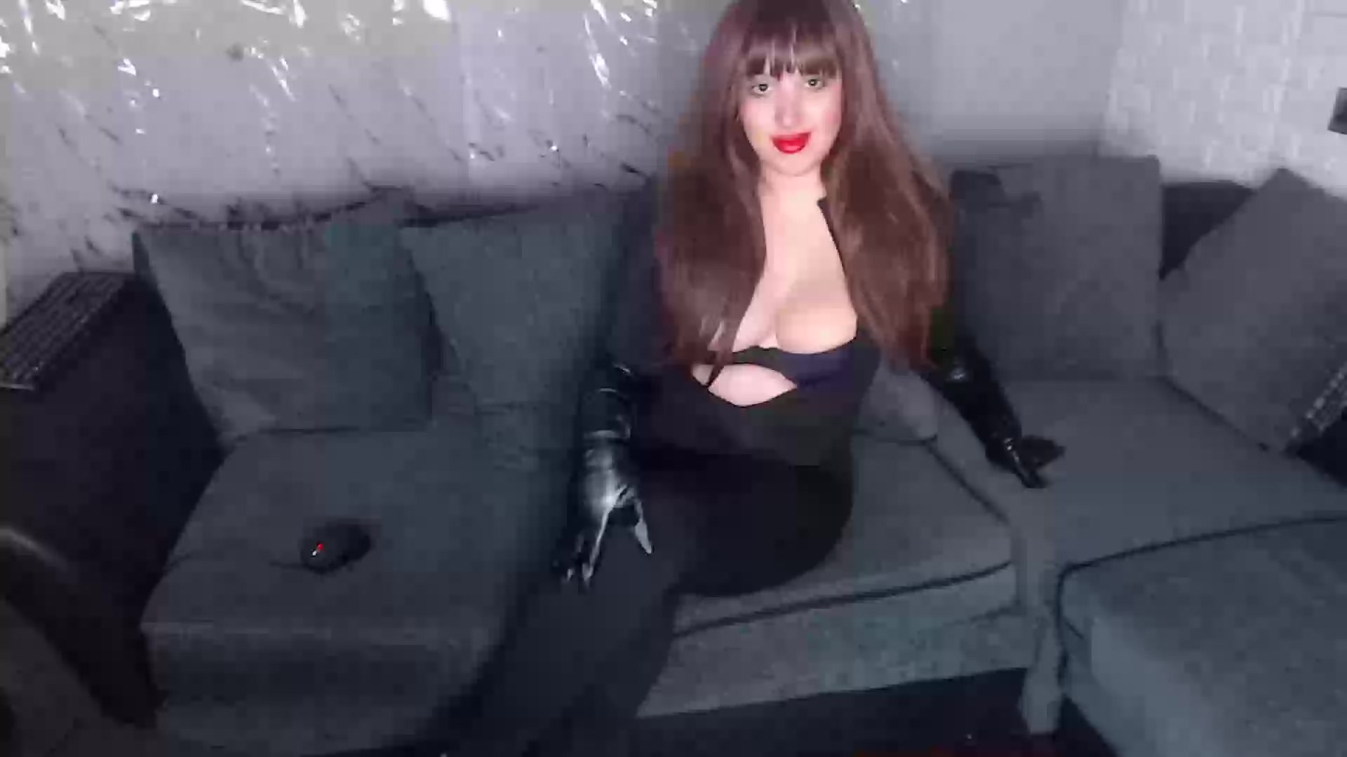 Model - UK Mistress Keira cei