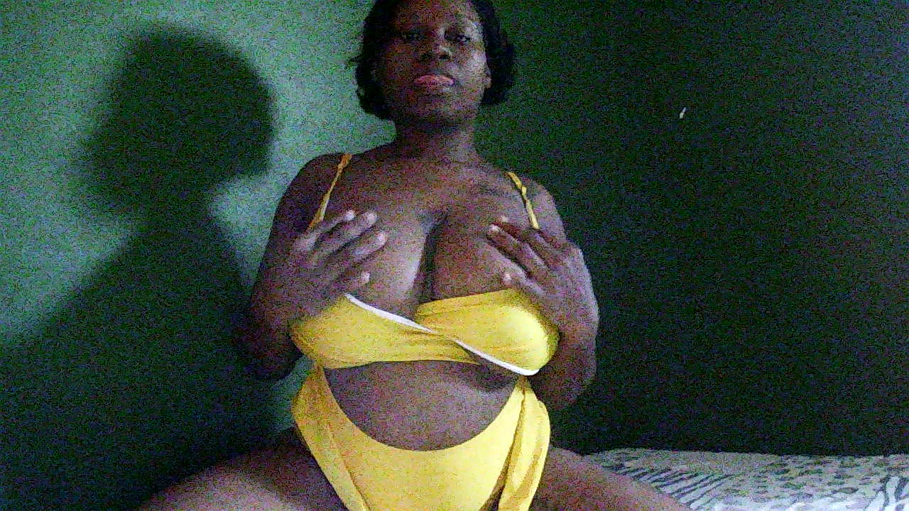 Model - Kitty Creamer sexy