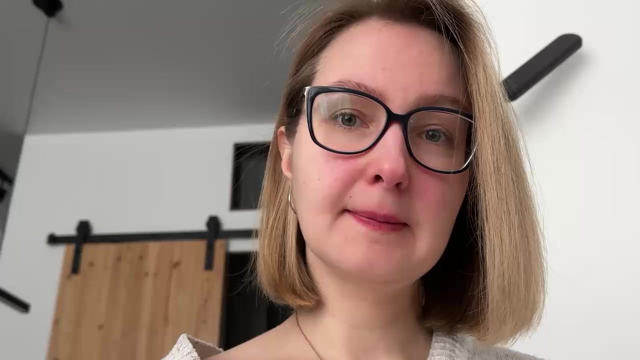 Model - Kira Dea fetish