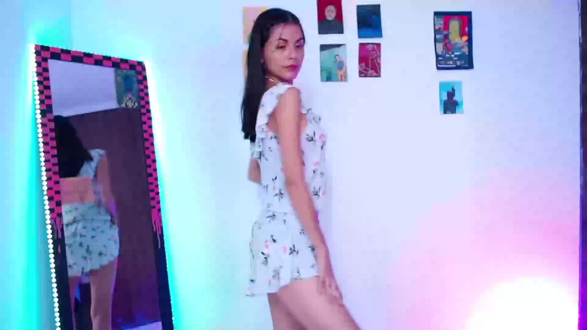 Model - call me bluee feet