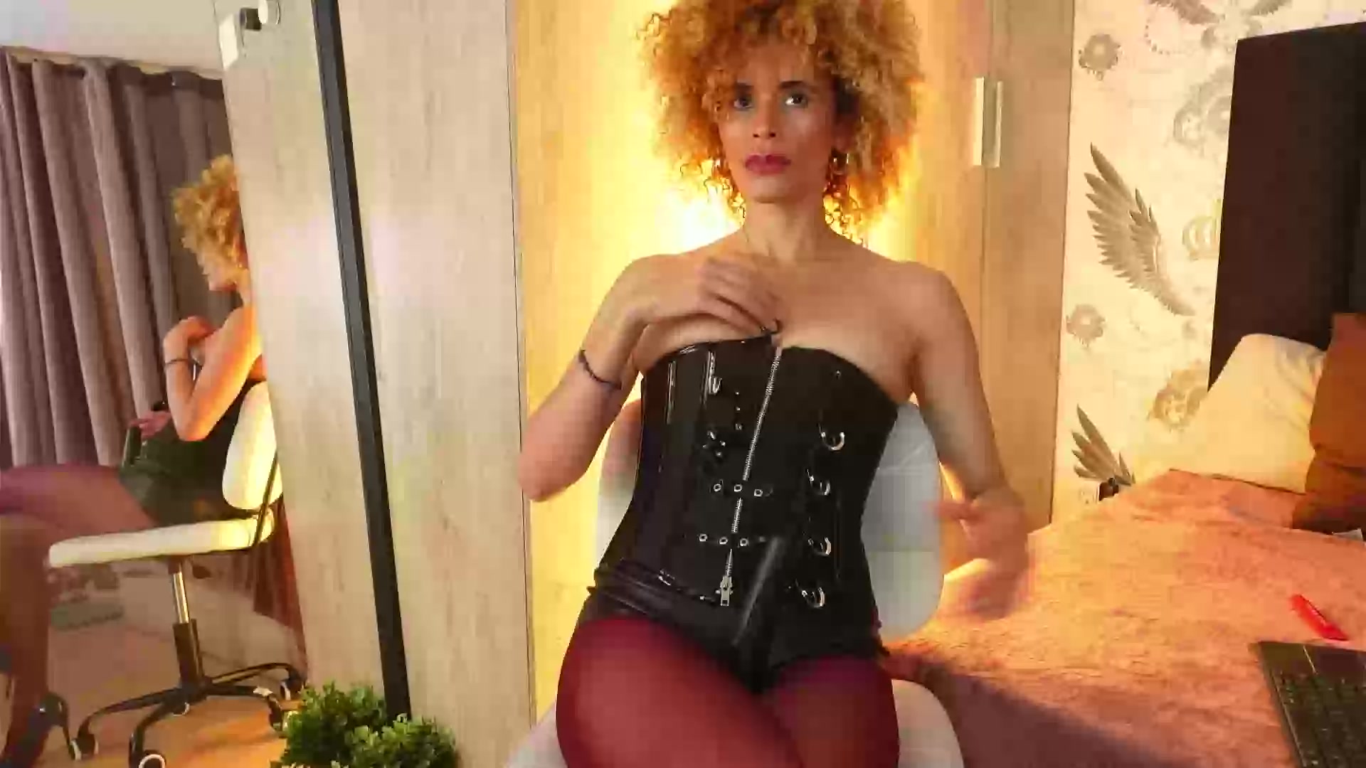 Model - Alexa Duque bondage