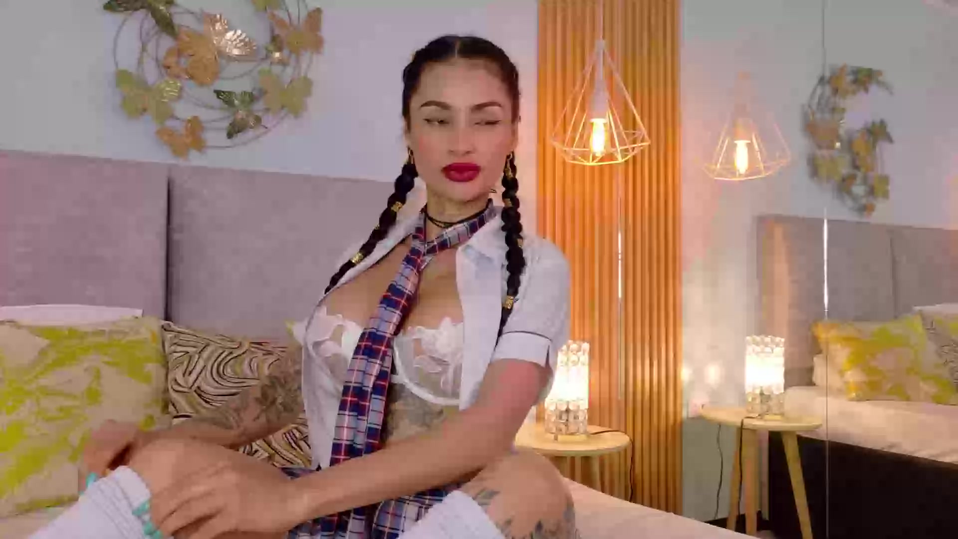 Model - ANDREE_BLOSSOM latina