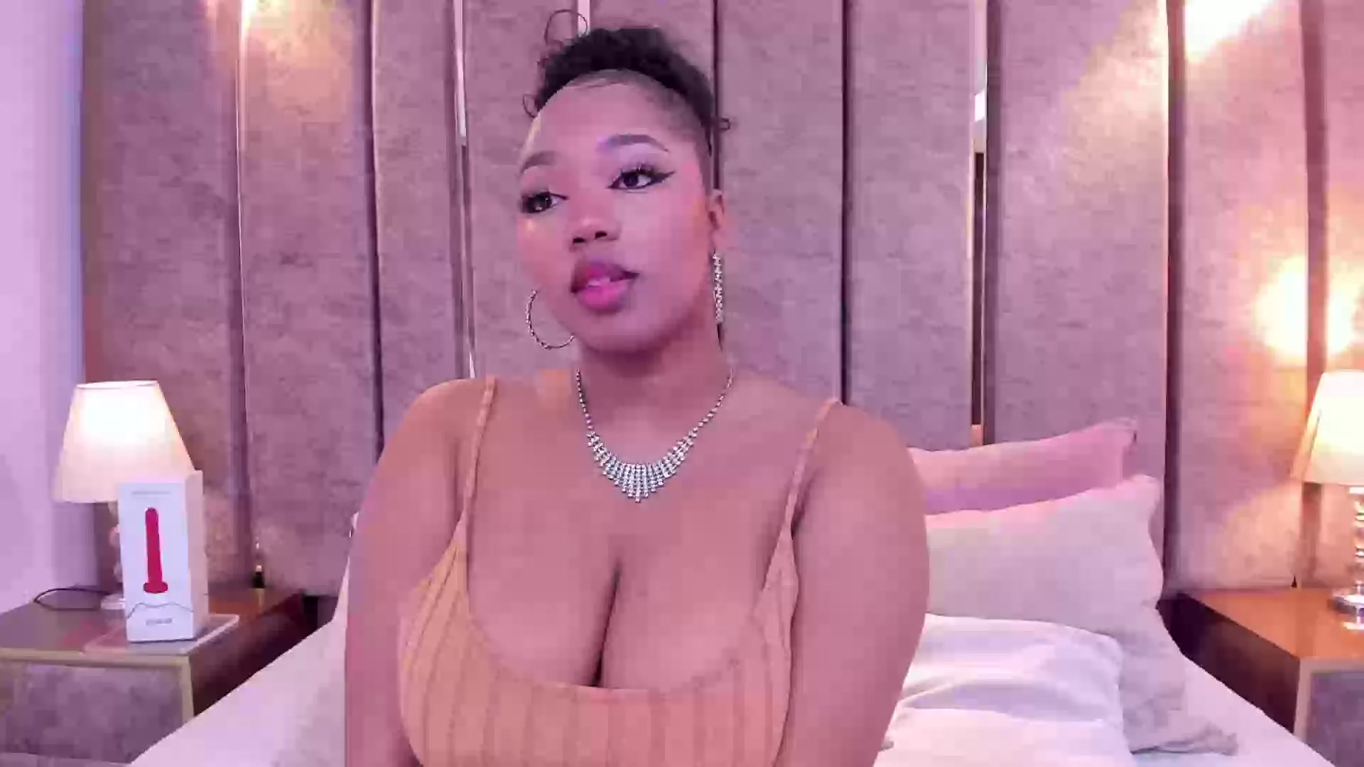 Model - Brenda Fernandez dirty