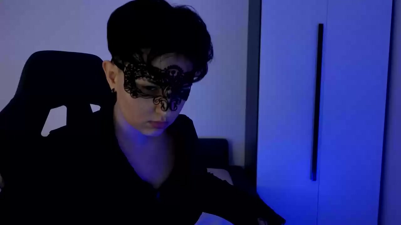 Model - DomAresNoir roleplay