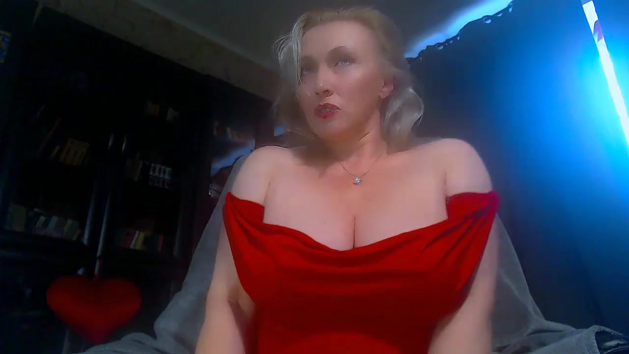 Model - NightBeauty findom