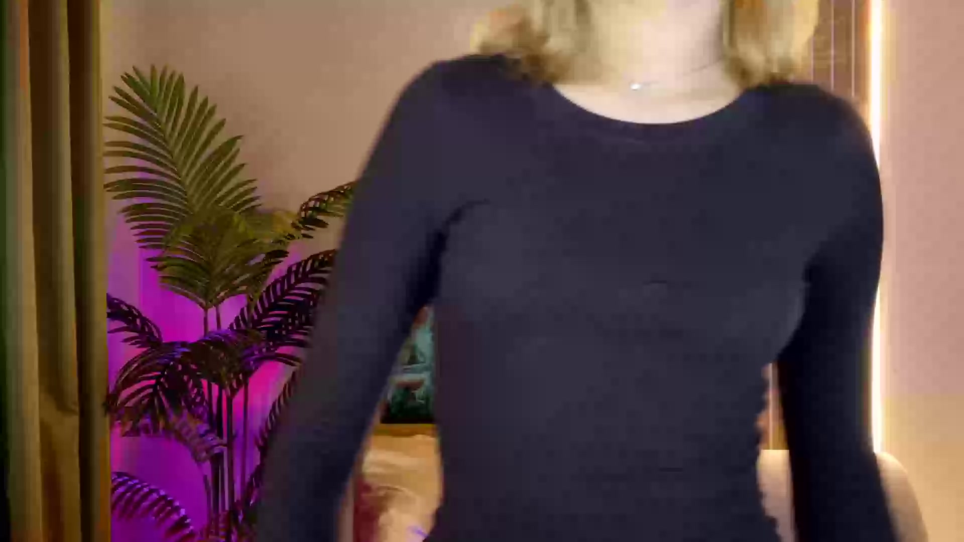 Model - Sasha Brooks cei