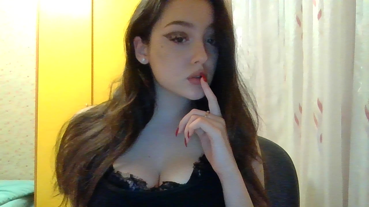 Model - Lin striptease