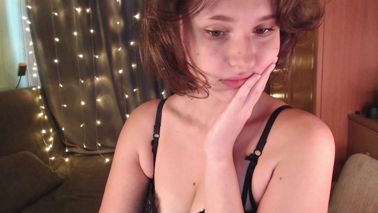 Model - Charlotte anal