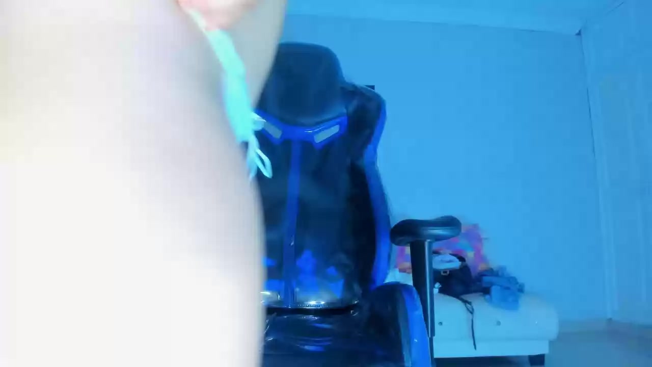 Model - listaylor_ latina