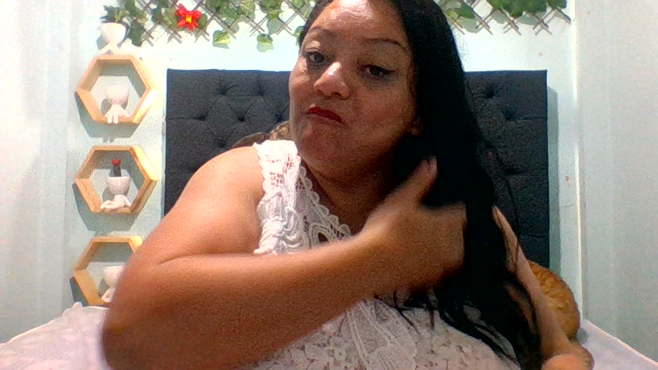 Model - Nelly Huge boobs