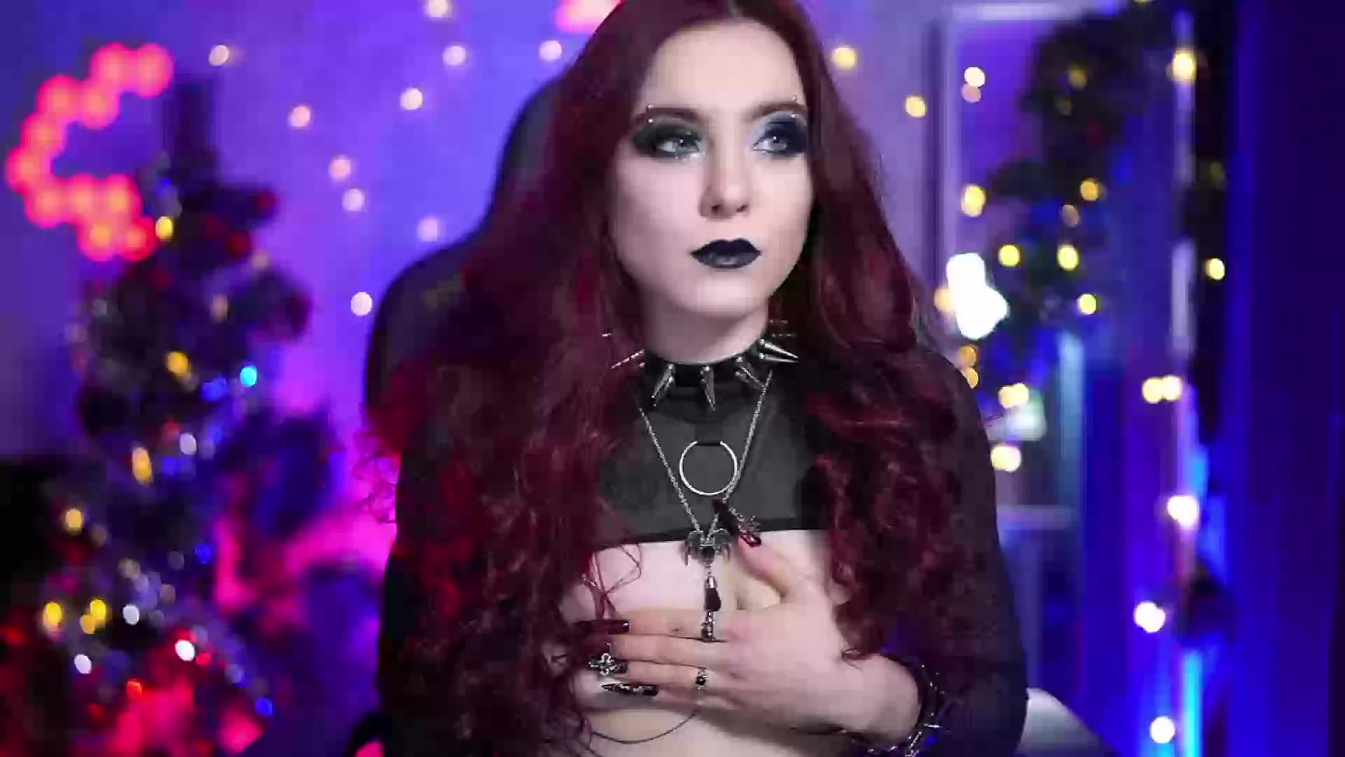 Model - Nelle_ blowjob