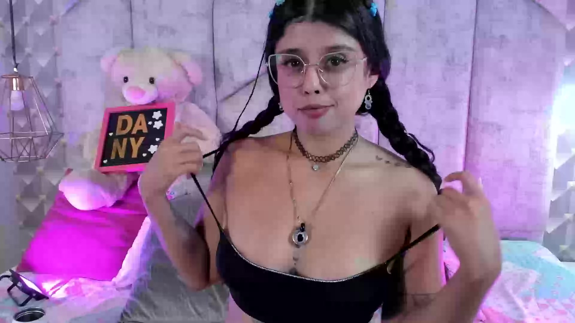 Model - Dani Belluci anal