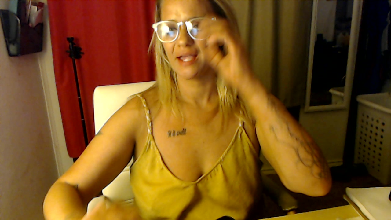 Model - Kloe Kush roleplay