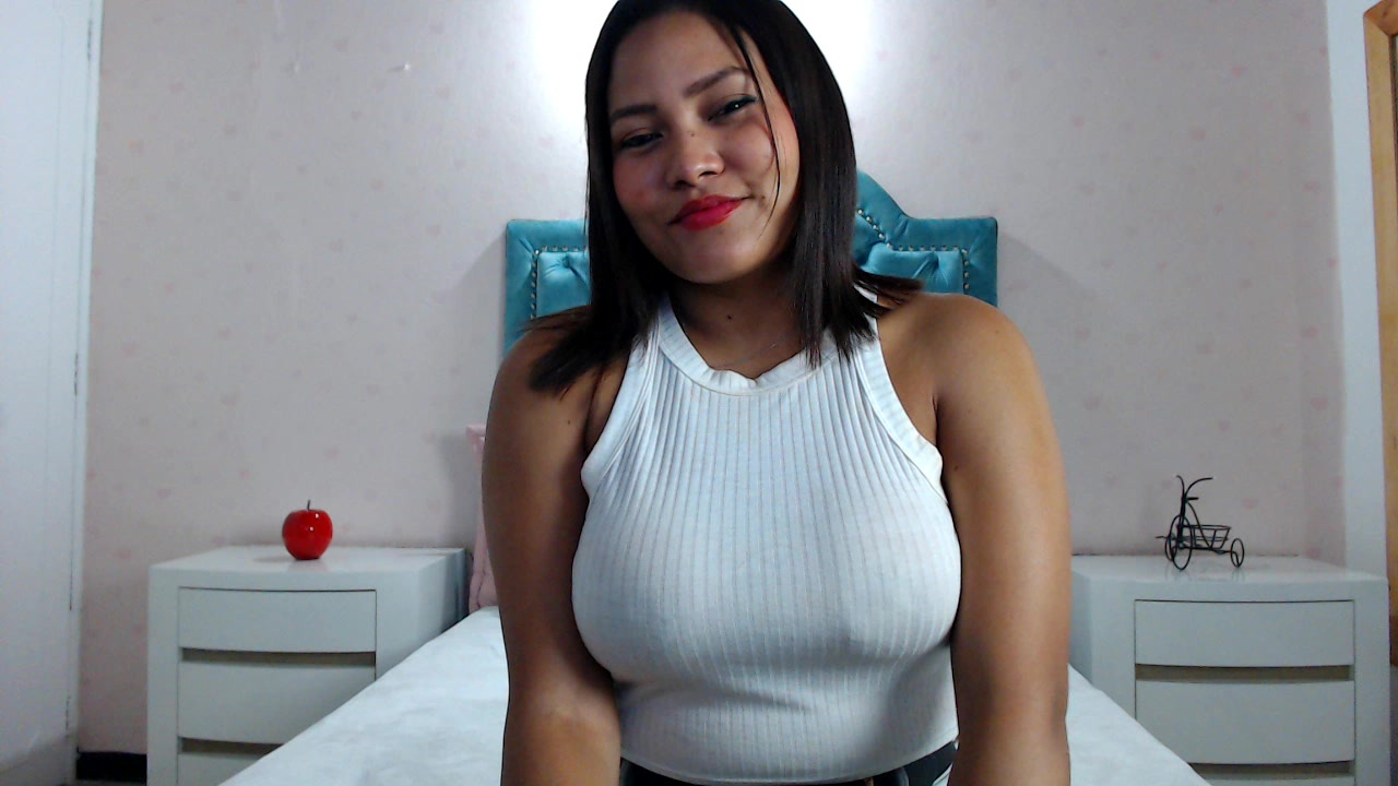 Model - Haley Moore bigtits