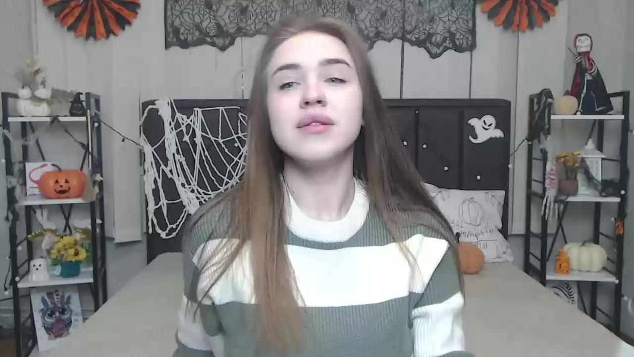 Model - LauraHlot tattoo