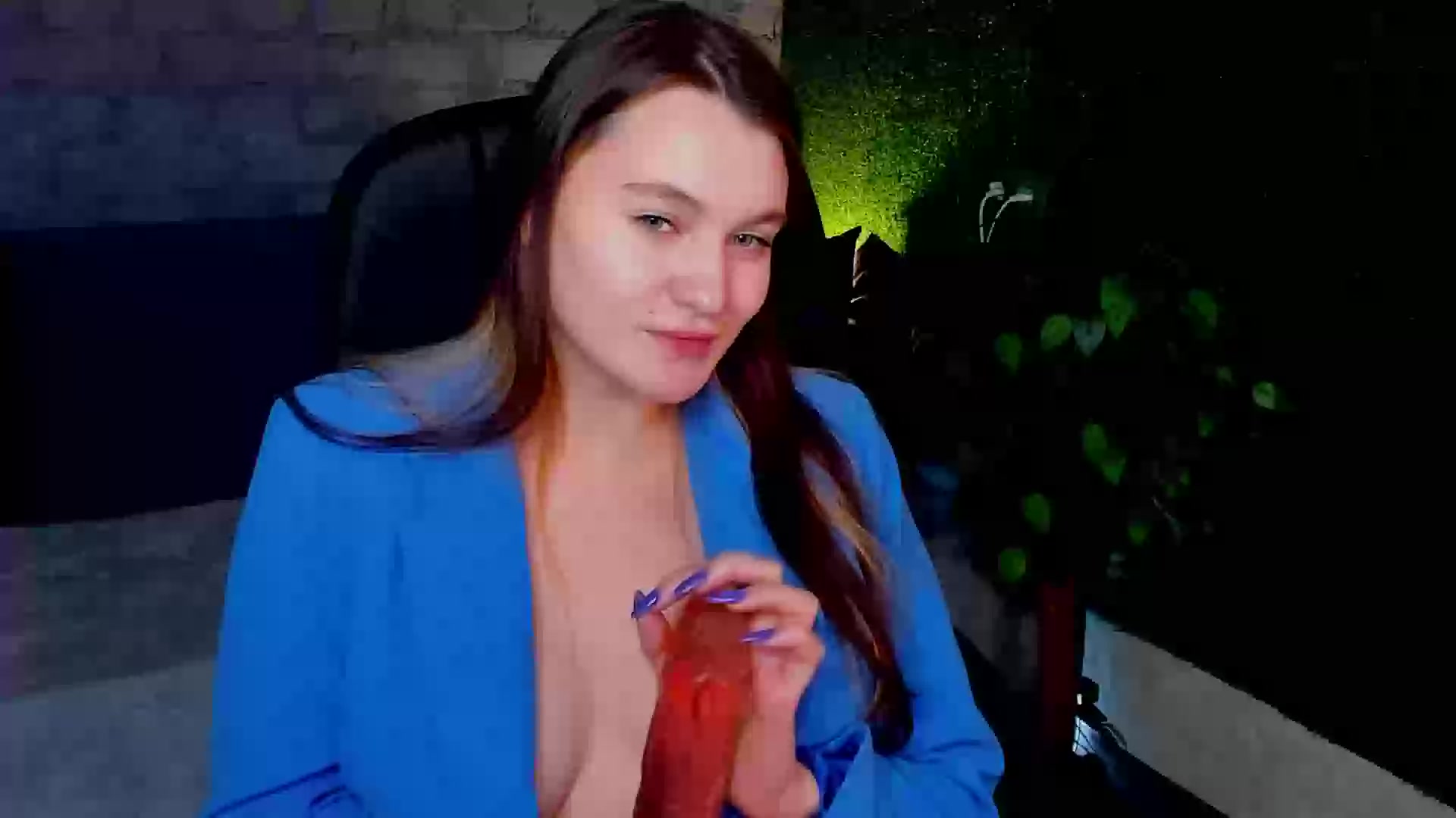 Model - Olivia blowjob