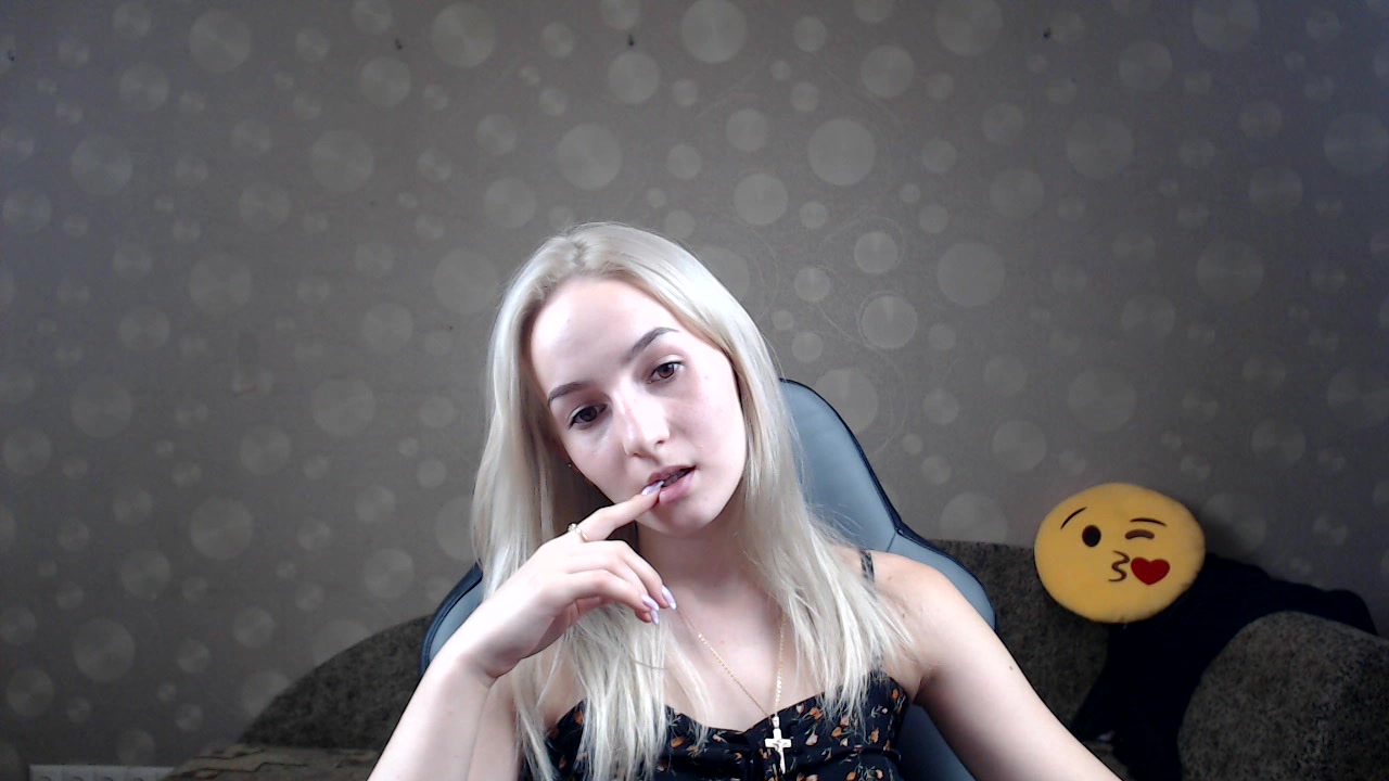 Model - SavRose pussy