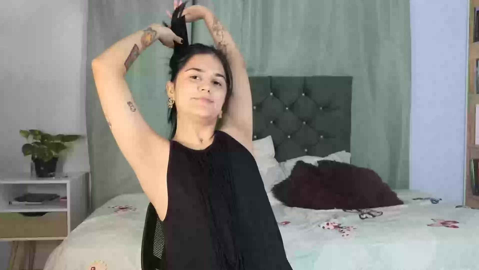 Model - Kylla Walls anal