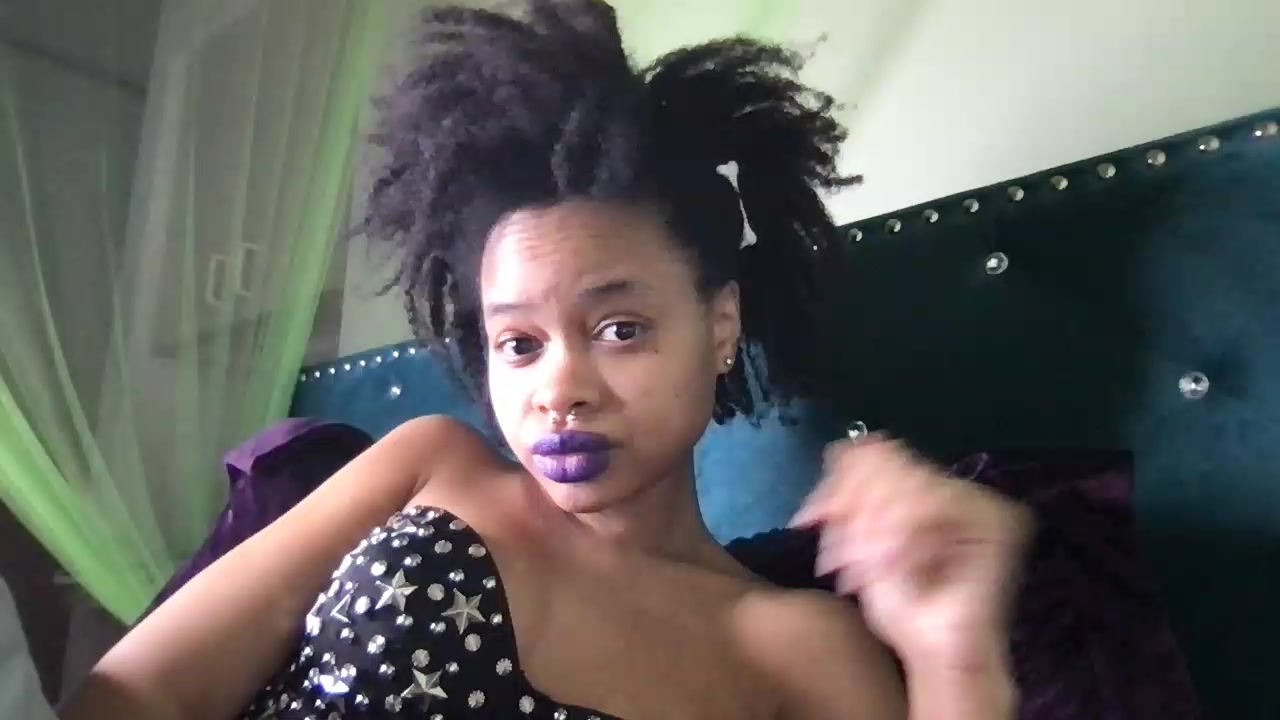 Model - MysticalGoddess fetish