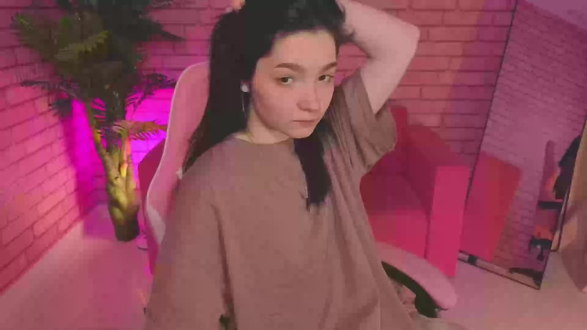 Model - Linda blowjob