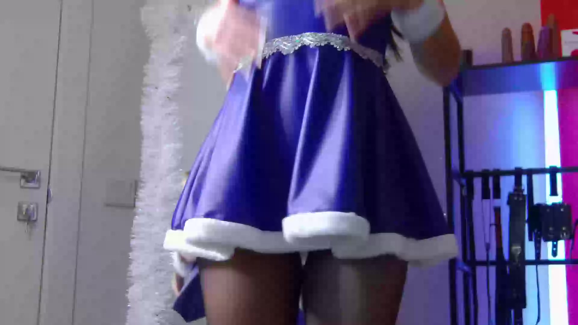 Model - Nicole sissy