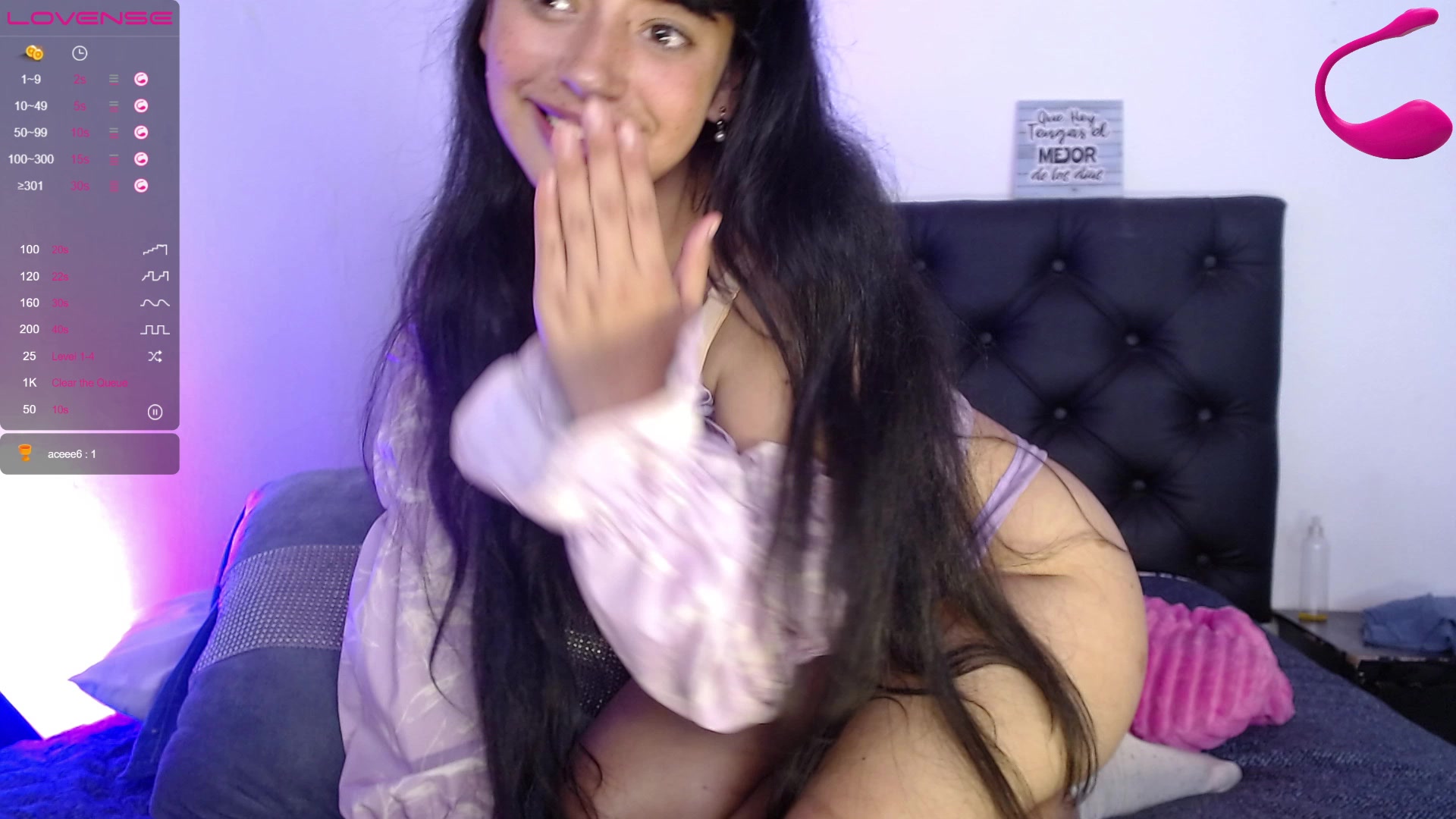 Model - Issabela dildo