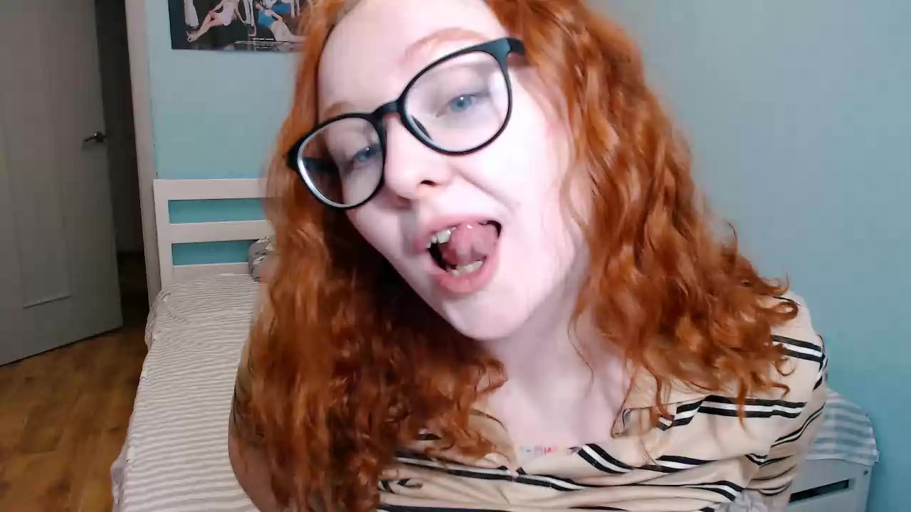 Model - Darling Eva bigtits