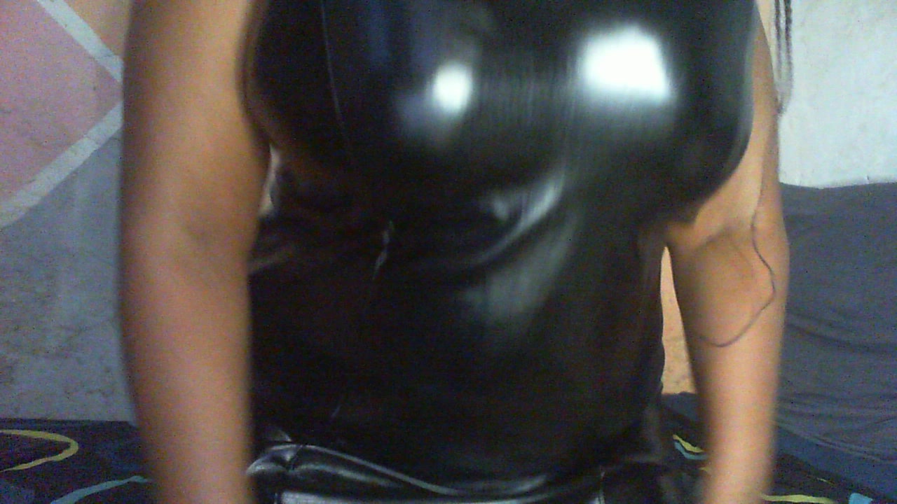 Model - UrHonour Sissification