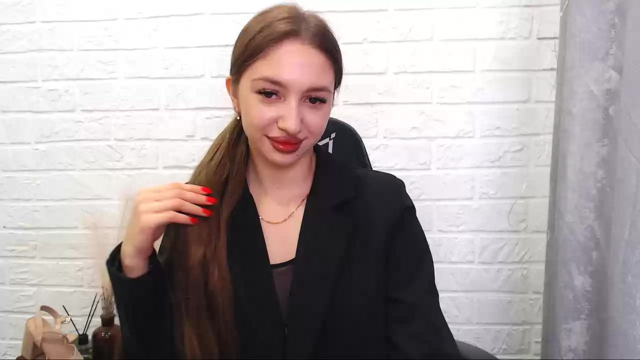 Model - GroovyCat ass