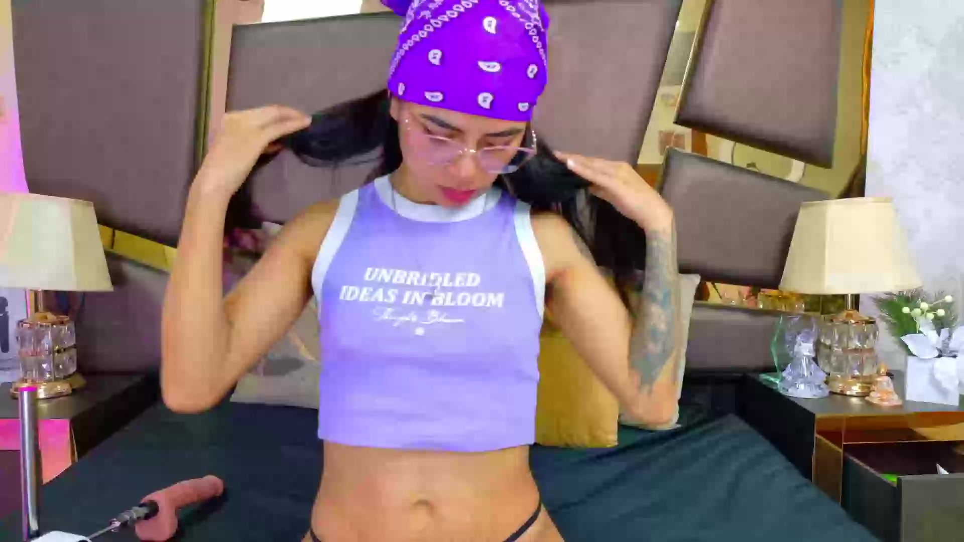 Model - NicoleEsposito anal