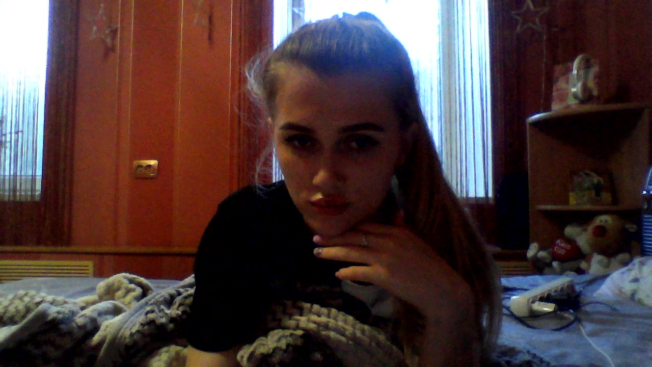 Model - Fabulous Beauty bigtits