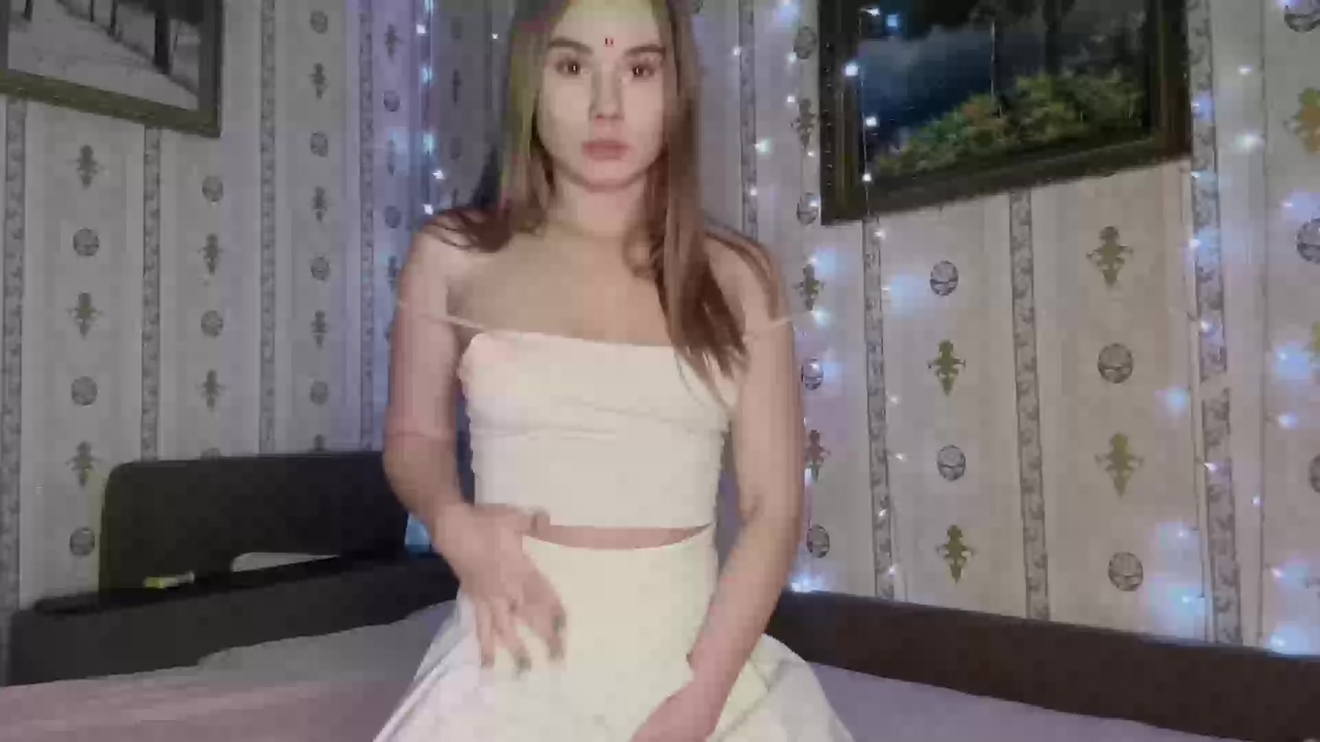 Model - Wendy Oops striptease