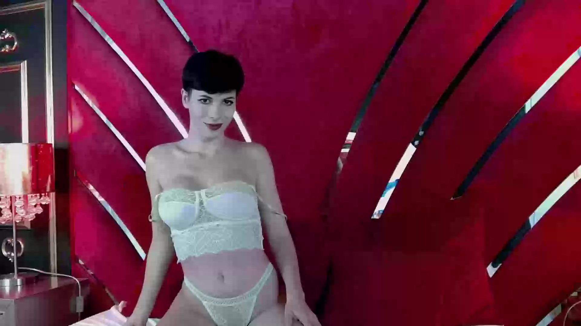 Model - RoxxyRouge ANAL