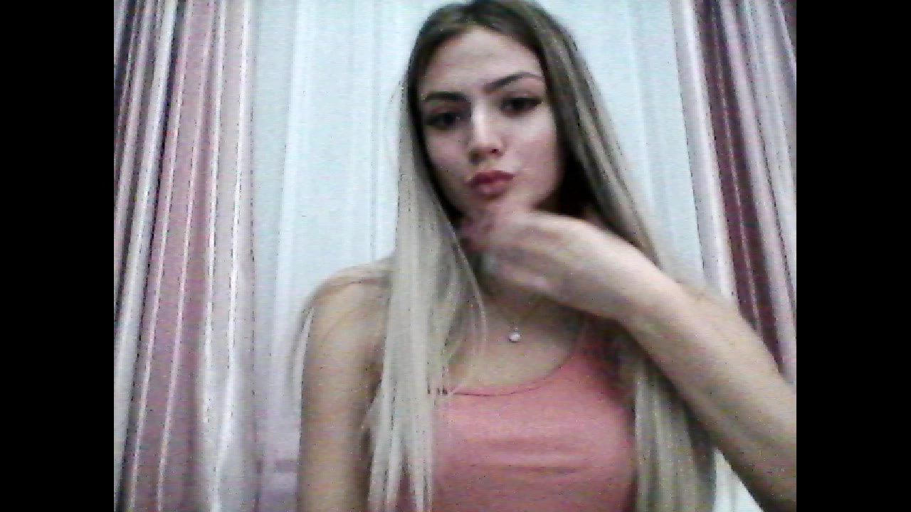 Model - VeronicaLay new