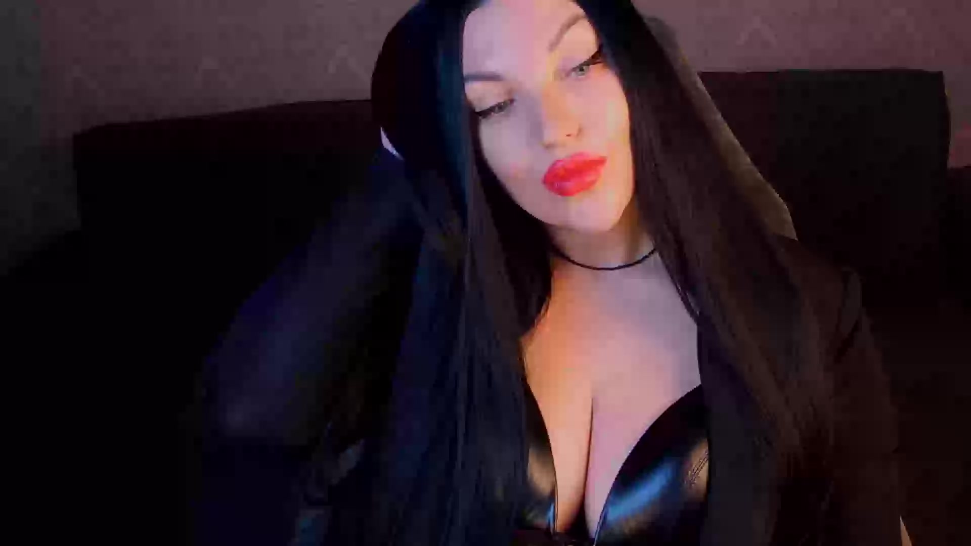 Model - Miss Blackberry blowjob