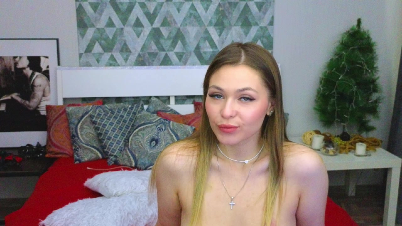 Model - LilysLips striptease