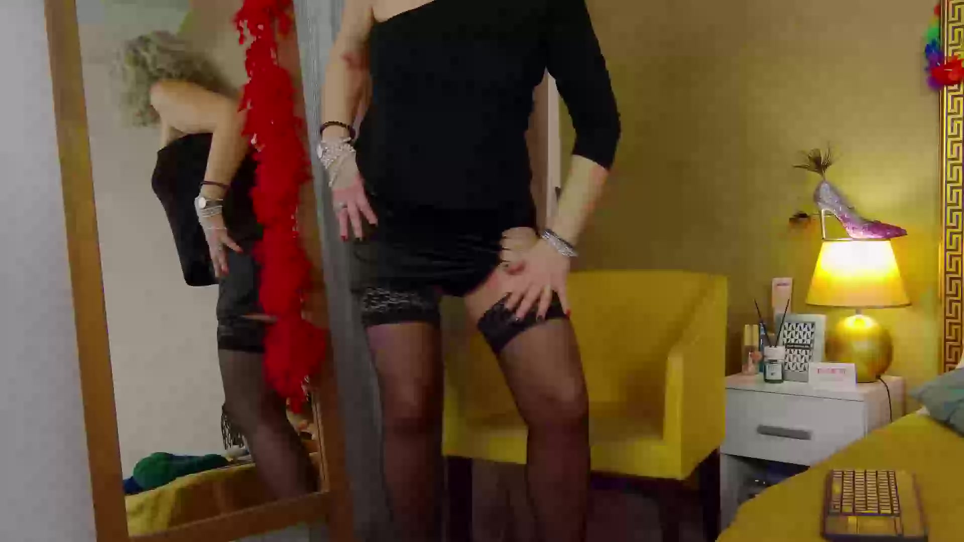 Model - Alura Jenson goddess