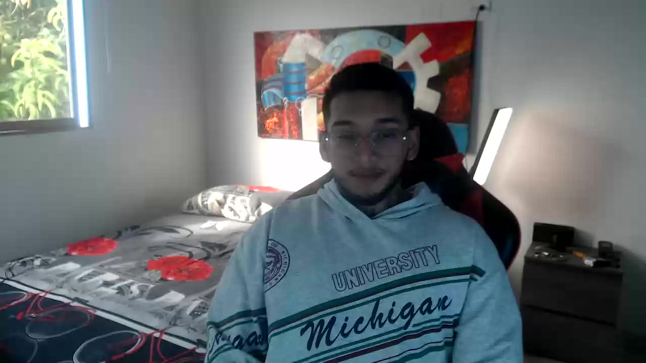 Model - Evan Velvet dildo