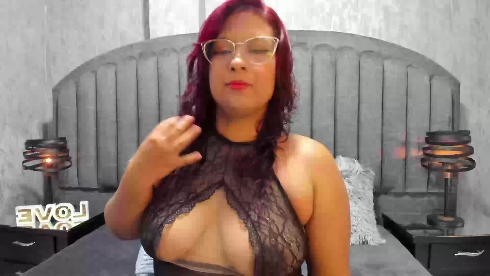 Model - NicolleRose bigass