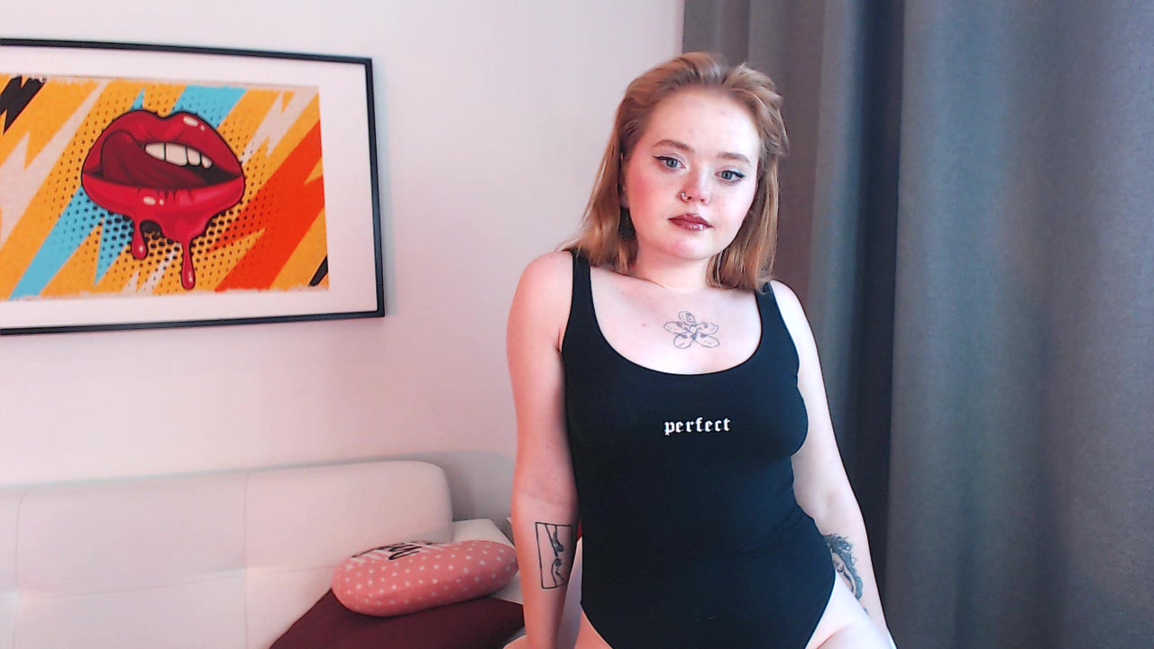 Model - Yummy_Sunshine feet