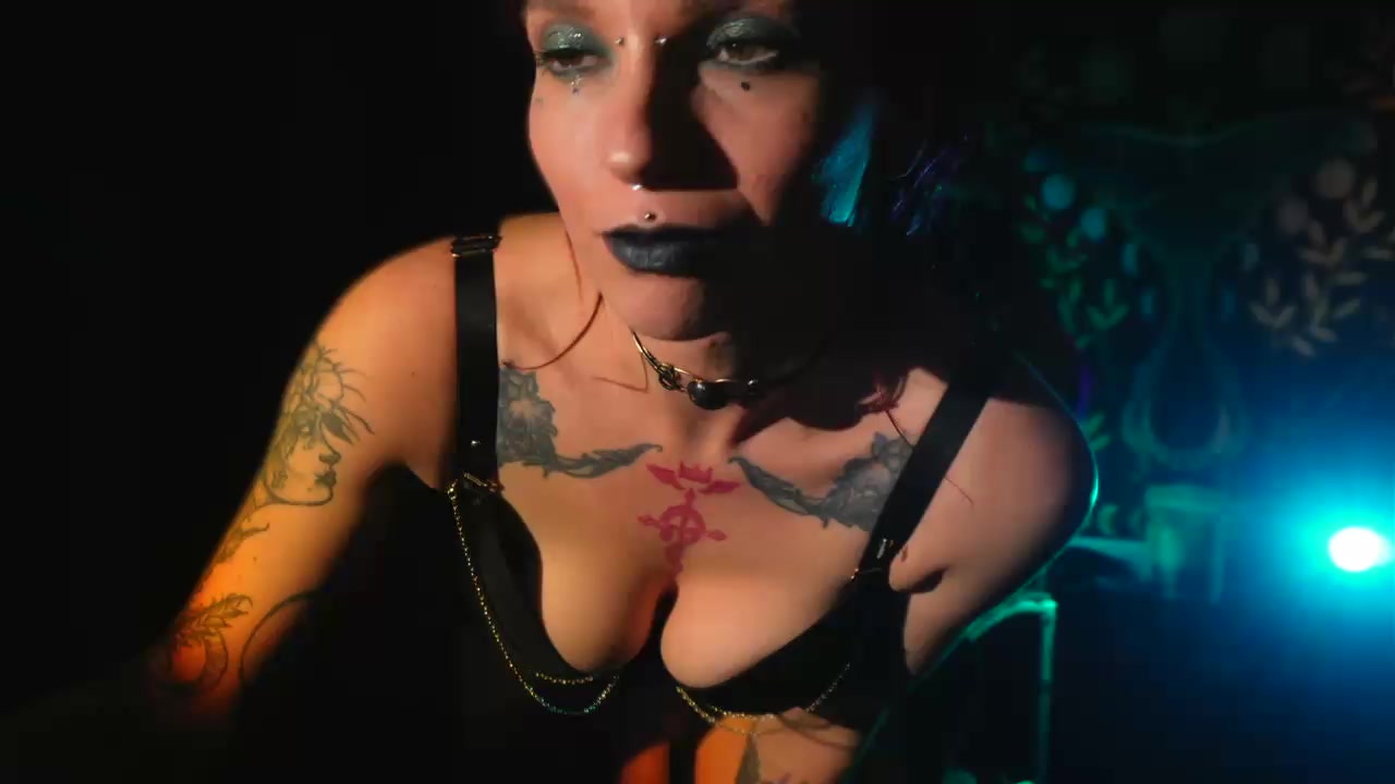 Model - Alice Morrison heels