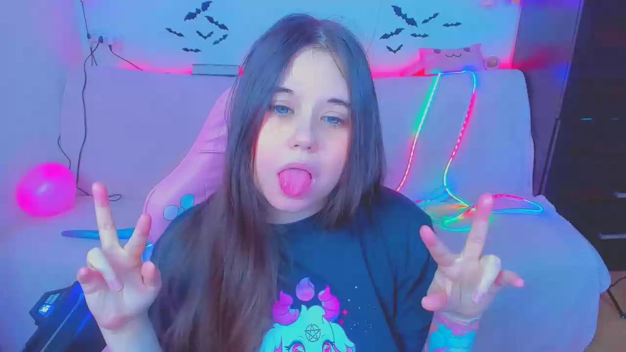 Model - your loli teen