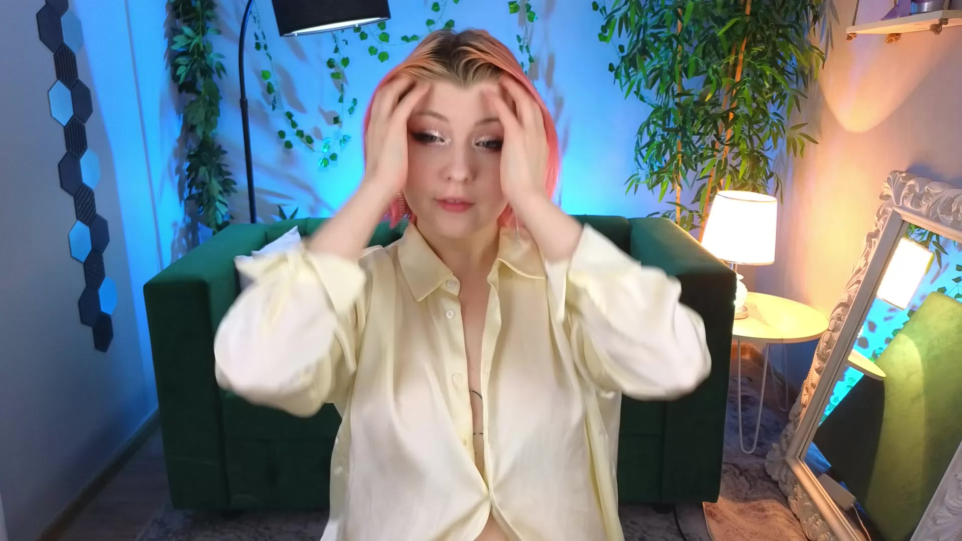 Model - Yumi Elfie deepthroat