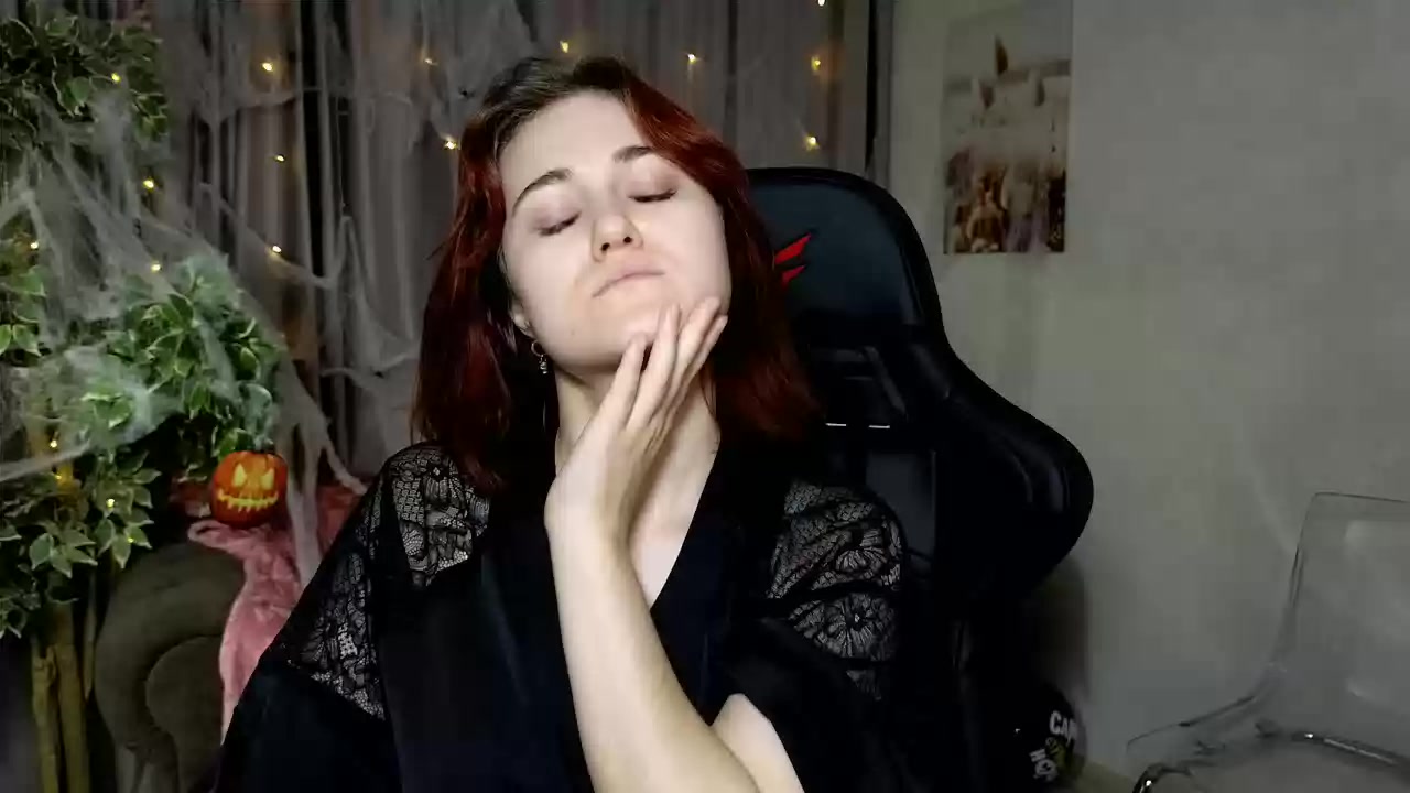 Model - Roni_fox curvy